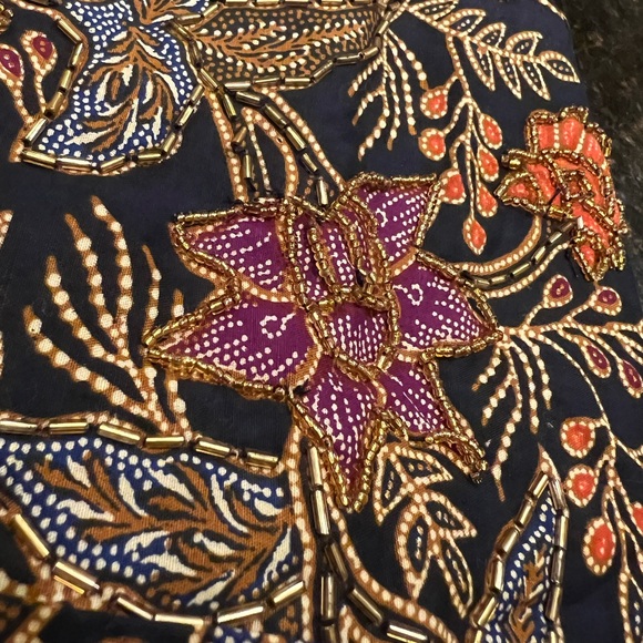 Summit Hill Unisex Floral & Bird Print Embellished Vest - Picture 13 of 16